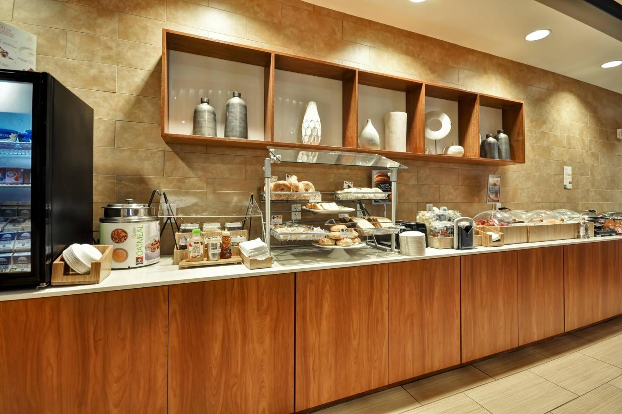 Springhill Suites Tallahassee Central Extérieur photo
